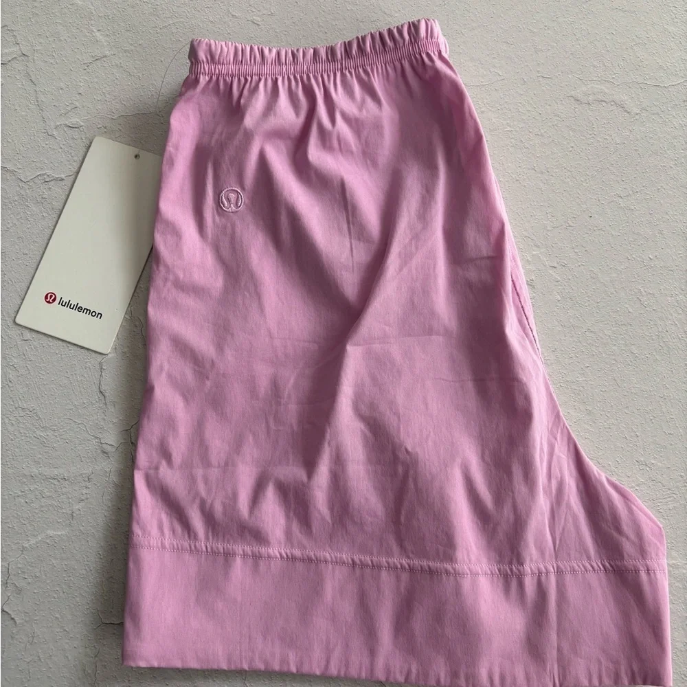 Lululemon Cotton Blend Poplin HR Short 4”